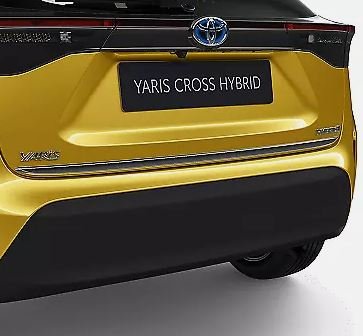 Toyota Yaris Cross csomagtérajtó díszléc, króm 2021-