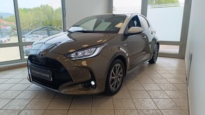 TOYOTA YARIS 1.5 Hybrid Selection Elegant e-CVT MAGYAR