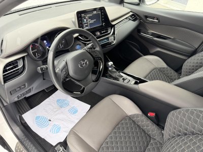 TOYOTA C-HR 1.8 Hybrid Executive e-CVT