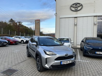 TOYOTA YARIS CROSS 1.5 Hybrid Executive Monotone e-CVT
