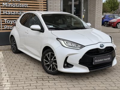 TOYOTA YARIS 1.5 Hybrid Comfort Style Tech e-CVT Mo.-i. 1 tulajdonos!