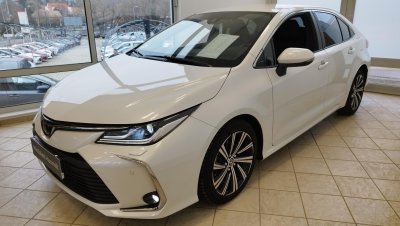 TOYOTA COROLLA Sedan 1.5 Comfort Style Tech CVT MAGYAR