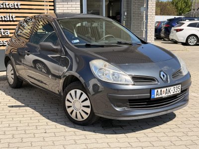 RENAULT CLIO 1.2 16V Authentique