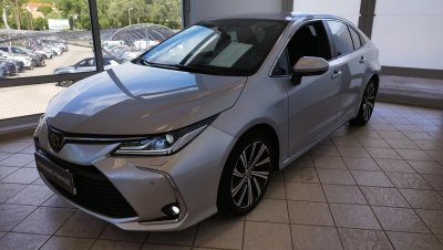 TOYOTA COROLLA Sedan 1.5 Comfort Style Tech MAGYAR