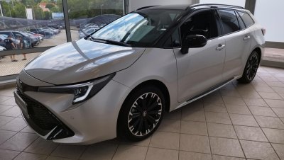 TOYOTA COROLLA Touring Sports 1.8 Hybrid GR-Sport e-CVT MAGYAR