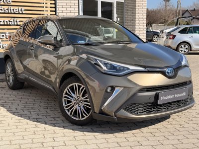TOYOTA C-HR 1.8 Hybrid Executive e-CVT Mo.-i. 1 tulajdonos!