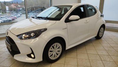 TOYOTA YARIS 1.5 Hybrid Comfort e-CVT MAGYAR