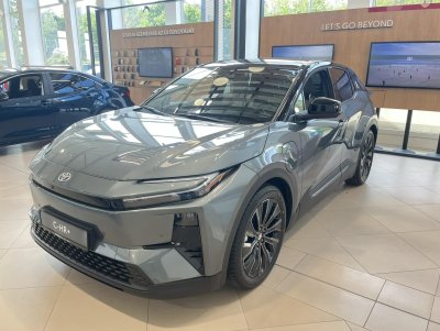 TOYOTA C-HR C-HR+ 77 kWh Executive AWD