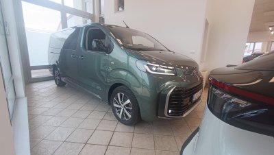 TOYOTA PROACE 2.0 D-4D Family Comfort - L2H1 (Automata) (8 személyes ) MAGYAR