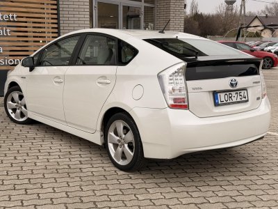 TOYOTA PRIUS 1.8 HSD Sol NAVI (Automata) Mo.-i!