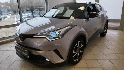 TOYOTA C-HR 1.8 Hybrid Selection e-CVT MAGYAR