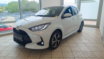 TOYOTA YARIS 1.5 Hybrid Style e-CVT MAGYAR 800 km!!!