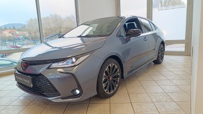TOYOTA COROLLA Sedan 1.8 Hybrid GR-Sport e-CVT MAGYAR