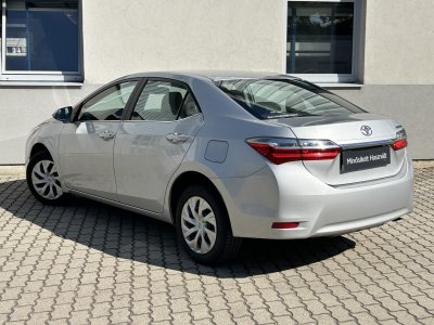 TOYOTA COROLLA Sedan 1.6 Active Mo.-i. 1 tulajdonos