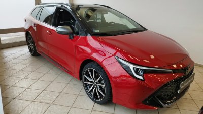 TOYOTA COROLLA Touring Sports 1.8 Hybrid GR Sport e-CVT Dynamic MAGYAR