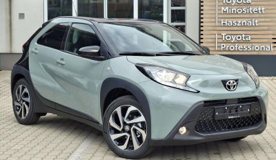 TOYOTA AYGO X 1.0 VVT-i Style CVT