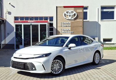 TOYOTA CAMRY 2.5 Hybrid Comfort Business e-CVT